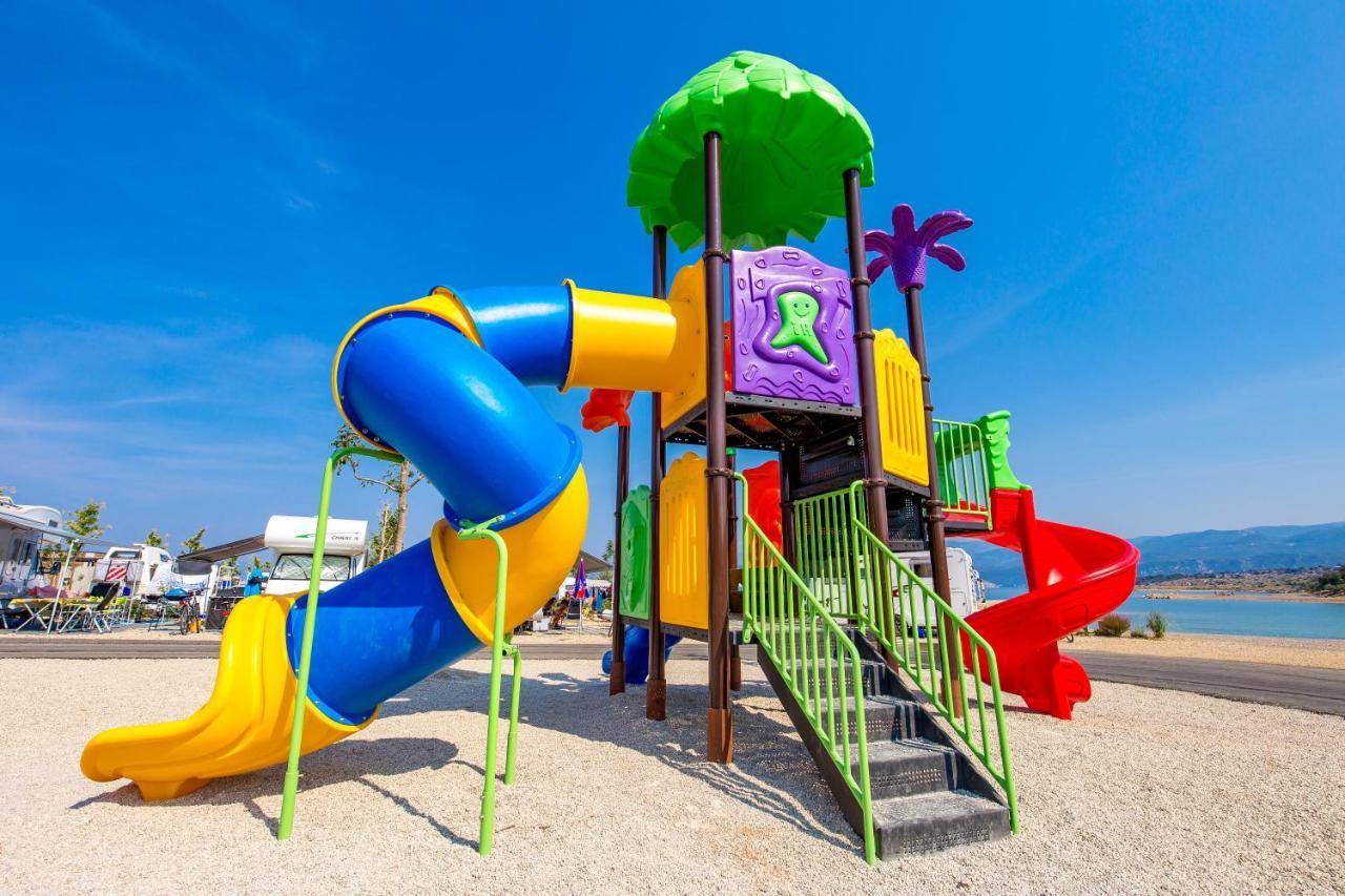Mobile Homes Camping אומיסאליי מראה חיצוני תמונה